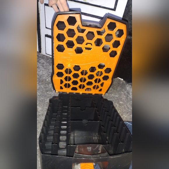 HOT WHEELS rolling Case - Picture 4 of 6